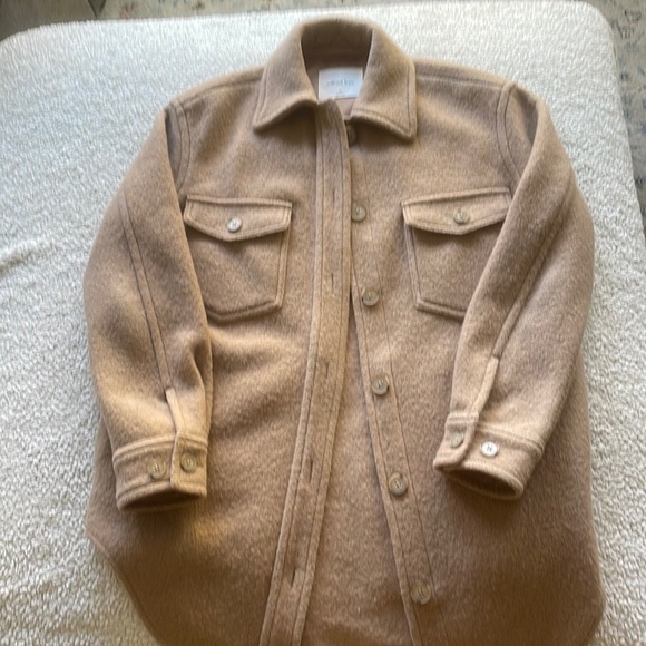 Aritzia Ganna regular length 
size XS tan color - Picture 4 of 4
